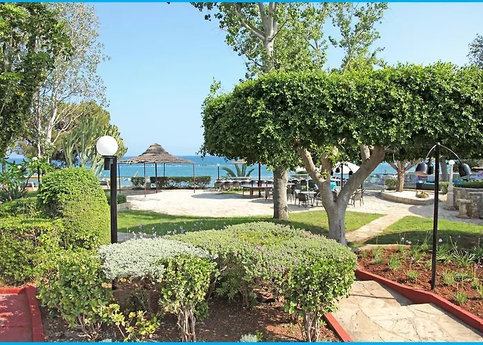 Poseidonia Beach Hotel