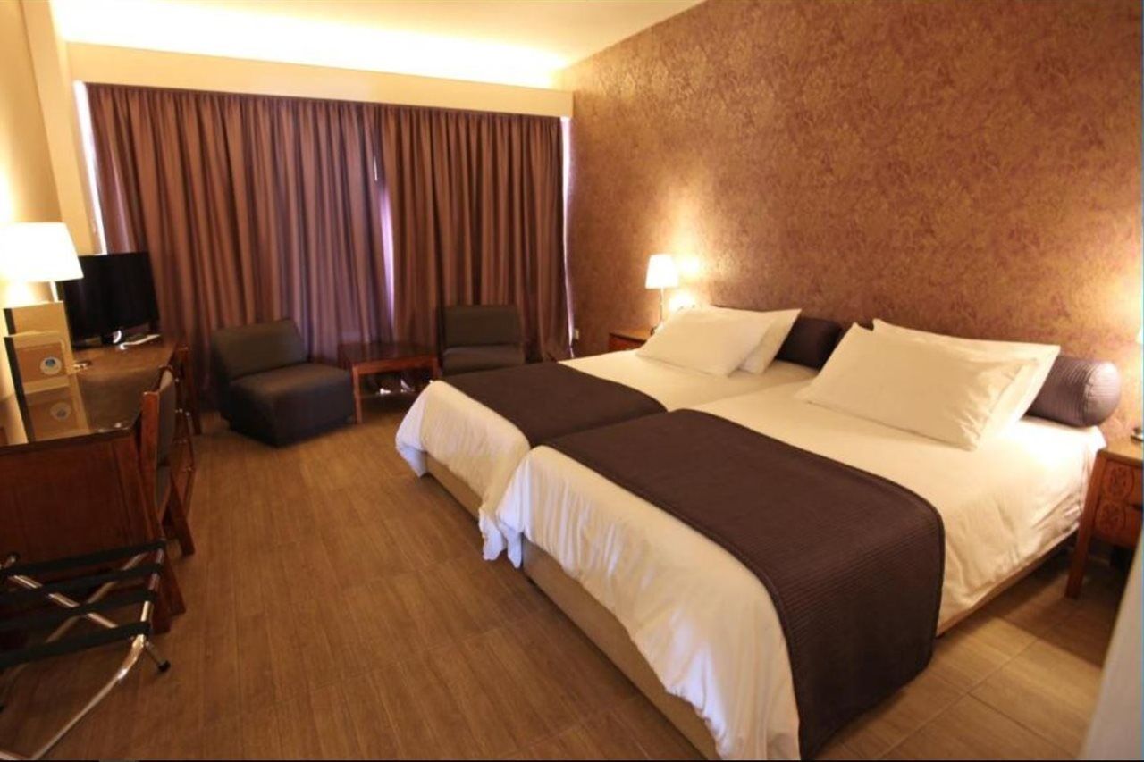 Отель Poseidonia 4*